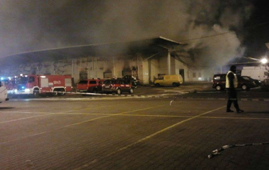 Duży pożar hali w Broniszach - Grodzisk News
