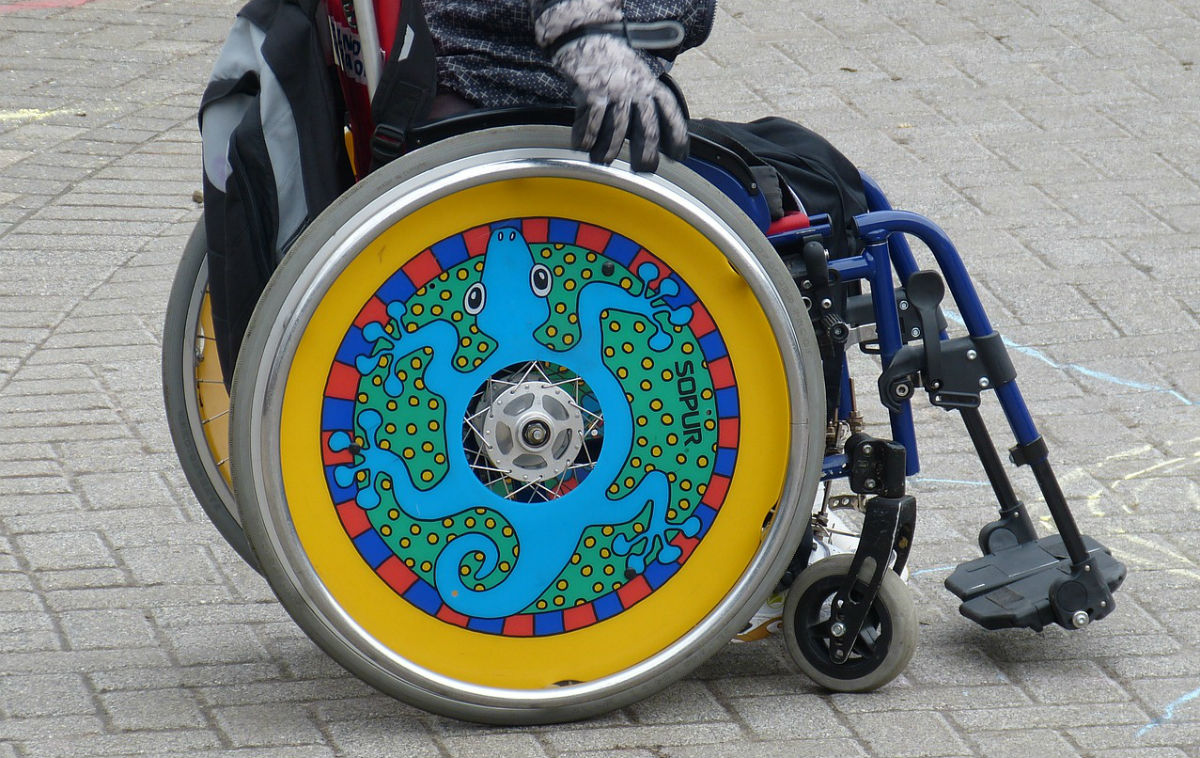 OTIS przystosuje budynek dla niepełnosprawnych - Grodzisk News