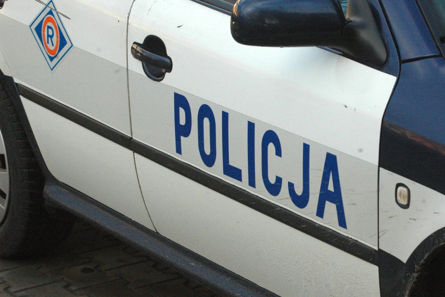 Osobówka uderzyła w autostradowe bariery - Grodzisk News