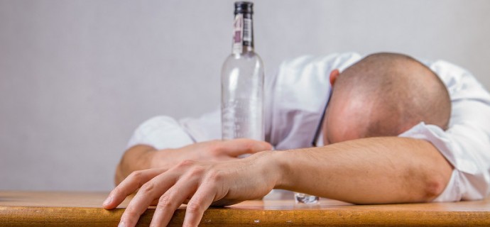 Jak zmienić swoje życie i uwolnić się od alkoholizmu? Spotkanie w Grodzisku - Grodzisk News
