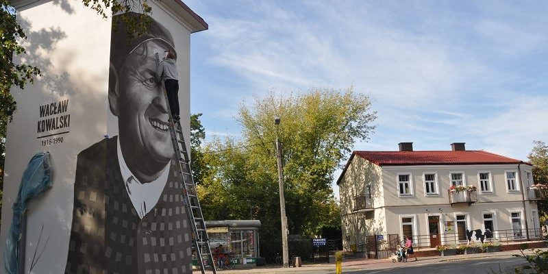 Znany aktor bohaterem muralu - Grodzisk News