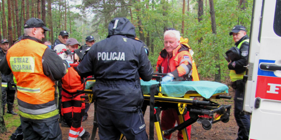 Wypadek awionetki nad lasem w Makówce [FOTO] - Grodzisk News