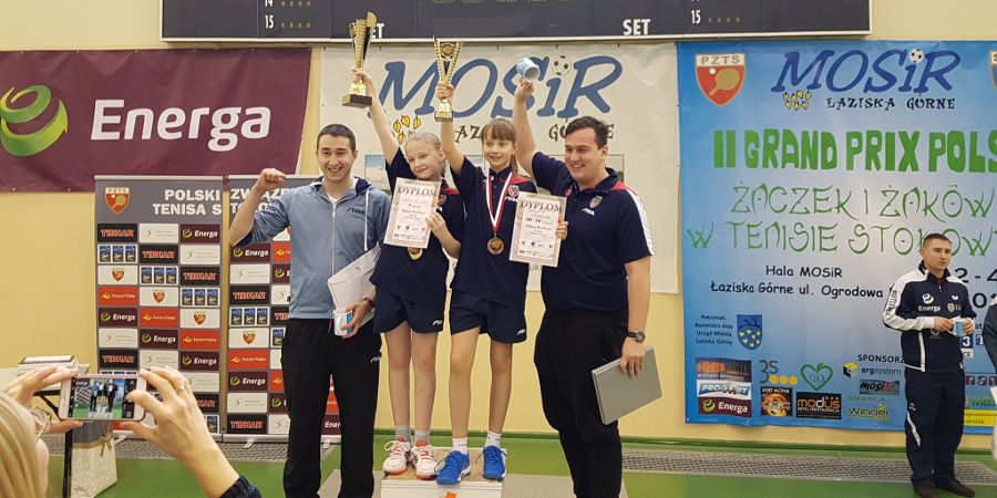 Medale młodych tenisistek Bogorii - Grodzisk News