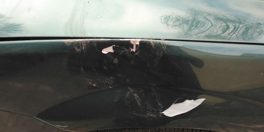 Nieznany sprawca uszkodził auto na Spółdzielczej - Grodzisk News