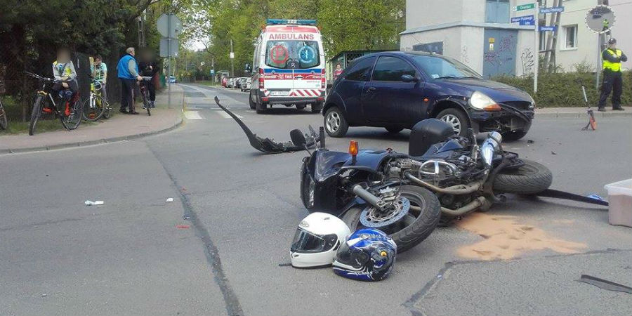 Zderzenie osobówki z motocyklem w Milanówku - Grodzisk News