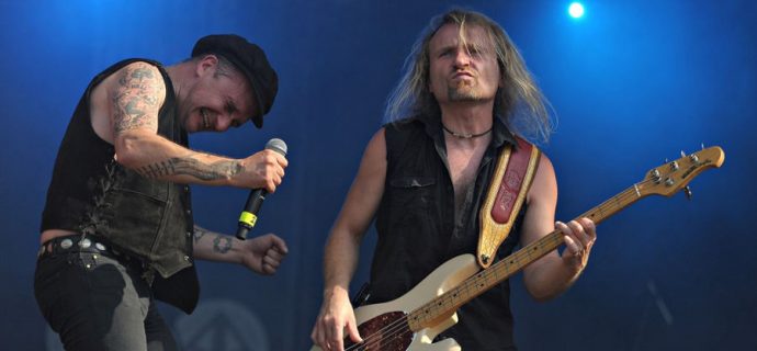 Polskie AC/DC powraca do Grodziska! 4 Szmery z koncertem dla bezdomniaków - Grodzisk News