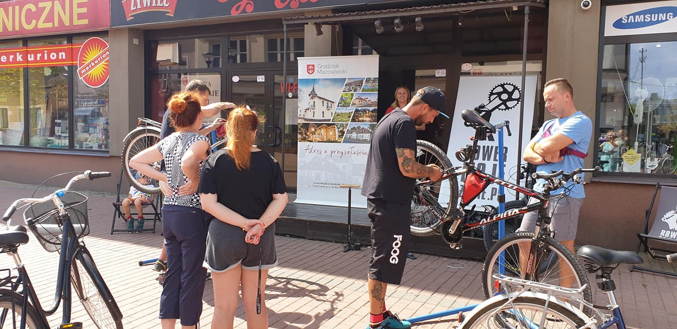 Bezpłatna akcja serwisowania rowerów na grodziskim deptaku - Grodzisk News