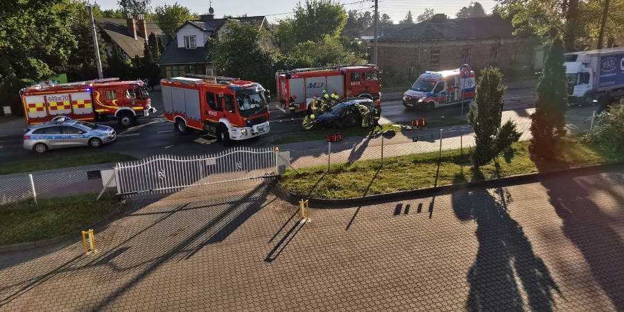 Groźny wypadek na Nadarzyńskiej. Droga zablokowana [FOTO] - Grodzisk News