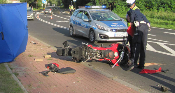 Śmiertelny wypadek w Piotrkowicach. Nie żyje motocyklista - Grodzisk News