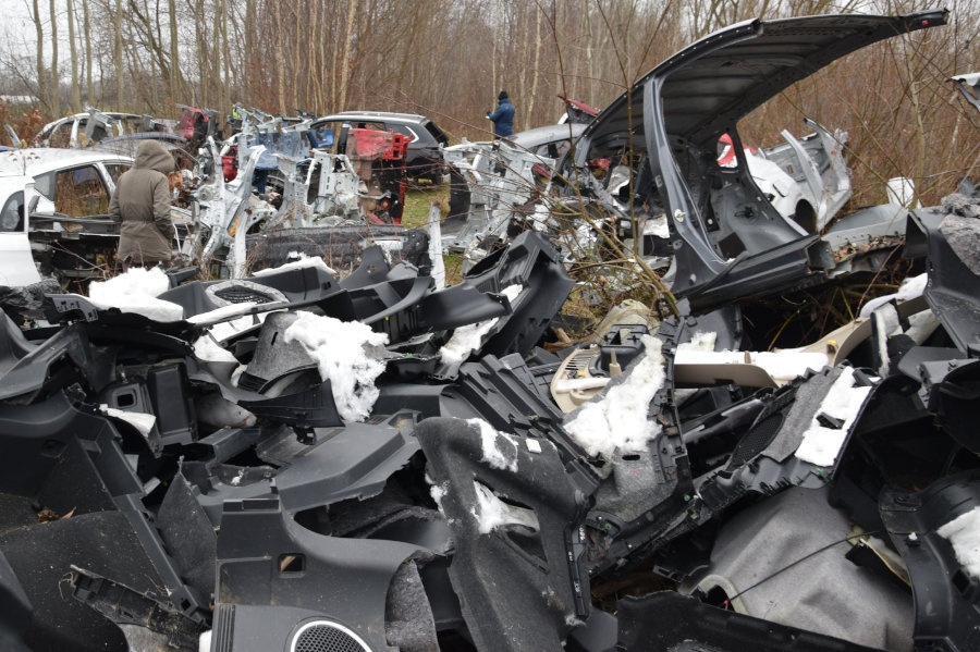 Miał części od 30 kradzionych samochodów - foto: KPP Grodzisk Maz.
