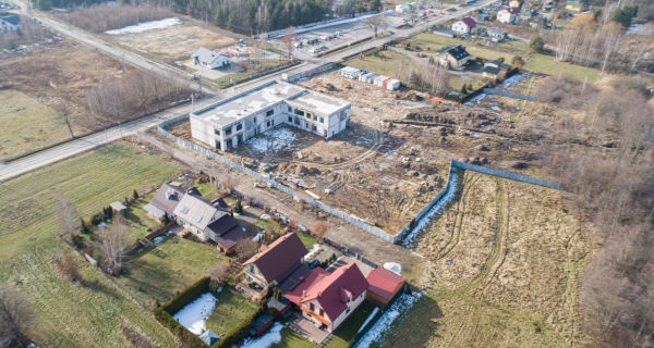 Budowa szkoły w Szczęsnem z lotu ptaka [FOTO] - Grodzisk News