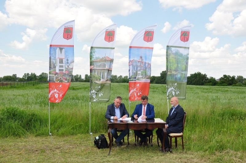 Będzie nowa szkoła w gminie Brwinów. Umowa na projekt podpisana - Grodzisk News