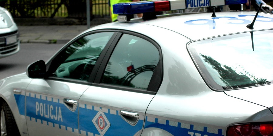 Kolizja w Bieganowie. Kierowca volkswagena uderzył w wiadukt - Grodzisk News