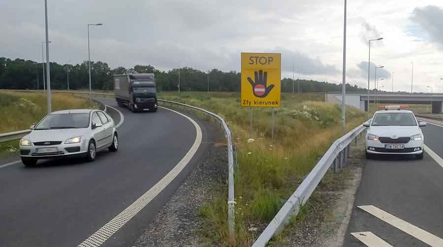 Nowe znaki ostrzegawcze na drogach krajowych - Grodzisk News