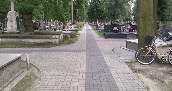 Remont na cmentarzu przy Montwiłła - Grodzisk News