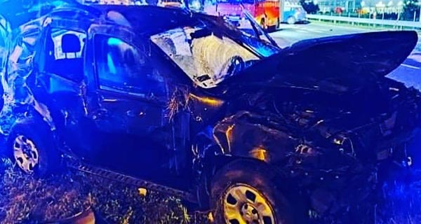 Dacia dachowała na S8. Kierowca w szpitalu - Grodzisk News