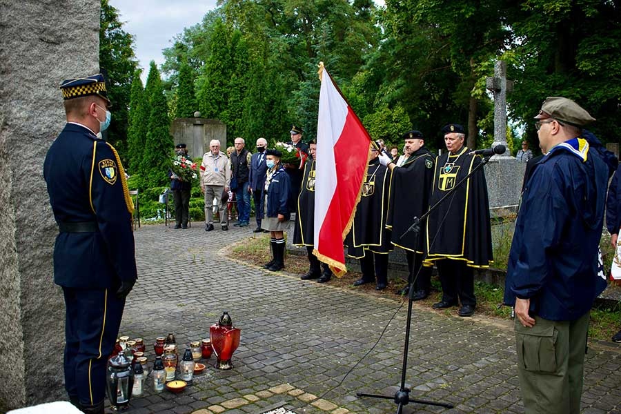 Tak Milanówek uczcił pamięć o Powstaniu Warszawskim [FOTO] - foto: Facebook/Urząd Miasta Milanówka