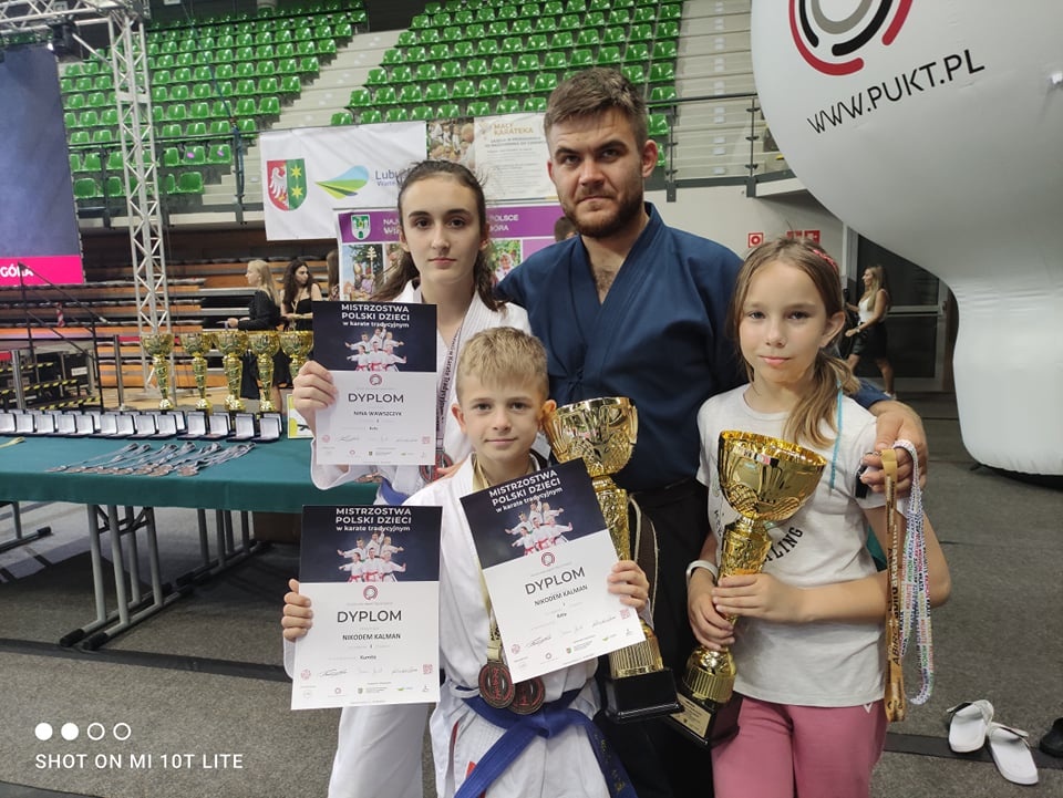Młodzi karatecy z Grodziska z czterema medalami - Grodzisk News