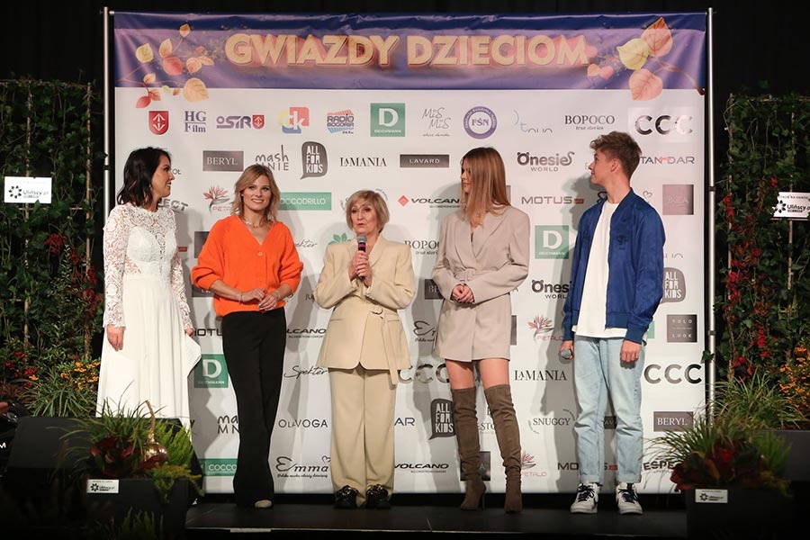Charytatywny pokaz mody z gwiazdami w Mediatece. Zobacz zdjęcia - foto: Facebook/Urząd Gminy Grodzisk Maz.