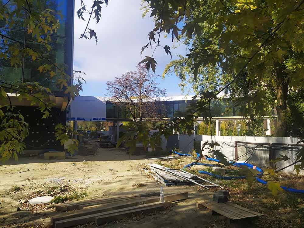 Zaglądamy na budowę centrum aktywizacji w Grodzisku [FOTO] - foto: GrodziskNews