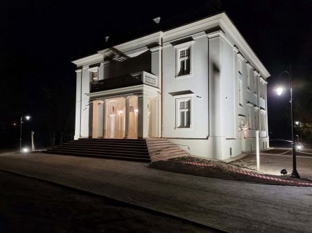 Renowacja zabytkowego pałacu w Brwinowie zakończona, choć z perturbacjami [FOTO] - Grodzisk News