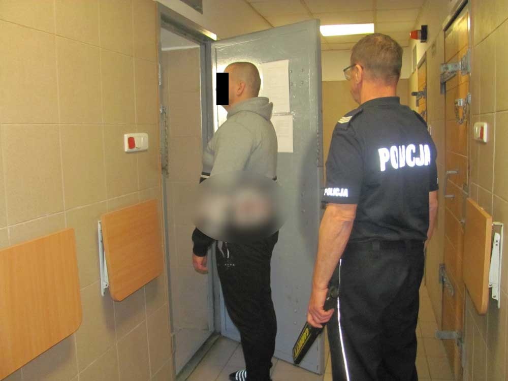 Zatrzymani za kradzież z włamaniem - foto: Komenda Powiatowa Policji w Grodzisku Mazowieckim
