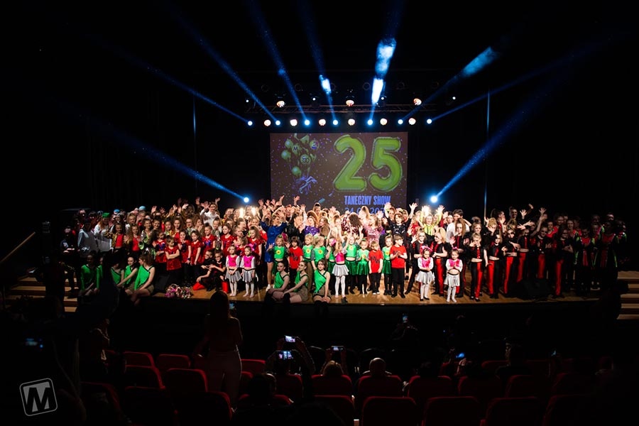 Grodziski show taneczny pełen energii i kolorów. Zobacz zdjęcia - foto: Marcin Masalski/Facebook CK Grodzisk Maz.