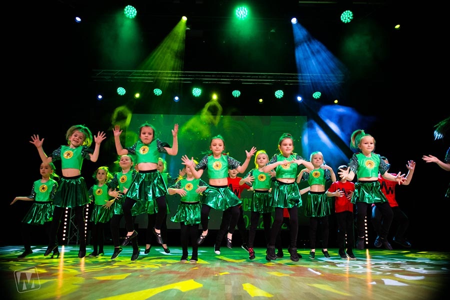 Grodziski show taneczny pełen energii i kolorów. Zobacz zdjęcia - foto: Marcin Masalski/Facebook CK Grodzisk Maz.