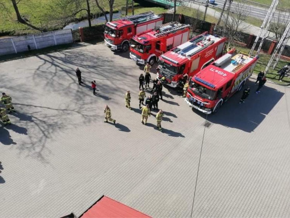Strażacy zapewnili mieszkańcom obfity lany poniedziałek [FOTO] - foto: 