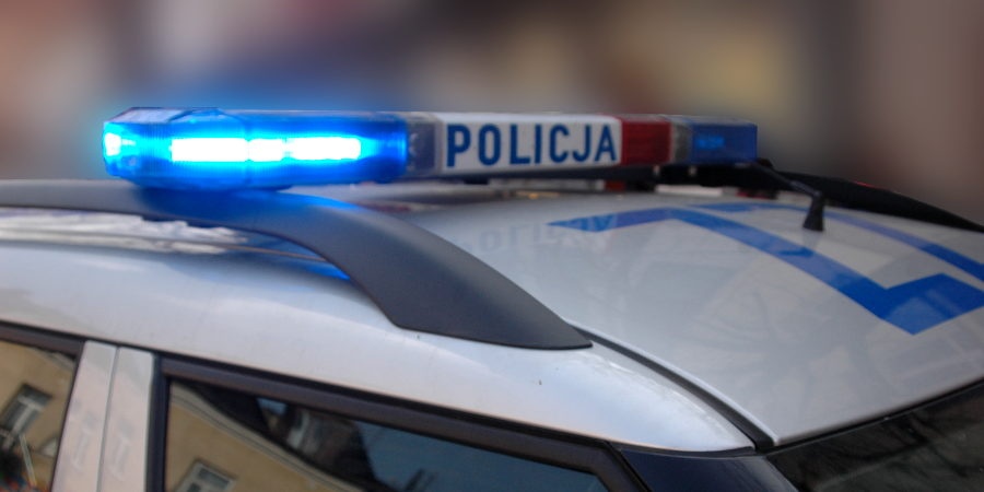 Milanówek.  Kierowca zatrzymany do kontroli drogowej próbował przejechać policjanta - Grodzisk News