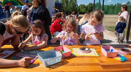 Otwarcie szkoły w Szczęsnem w piknikowej atmosferze [FOTO] - Grodzisk News