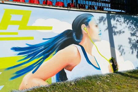 Najdłuższy grodziski mural na ścianach stadionu Pogoni. Tak wygląda - Grodzisk News