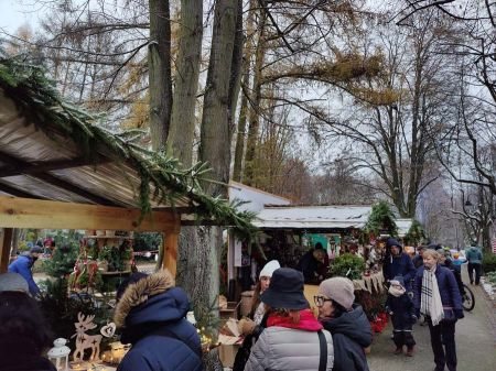 Świąteczne wibracje na jarmarku w Podkowie [FOTO] - Grodzisk News