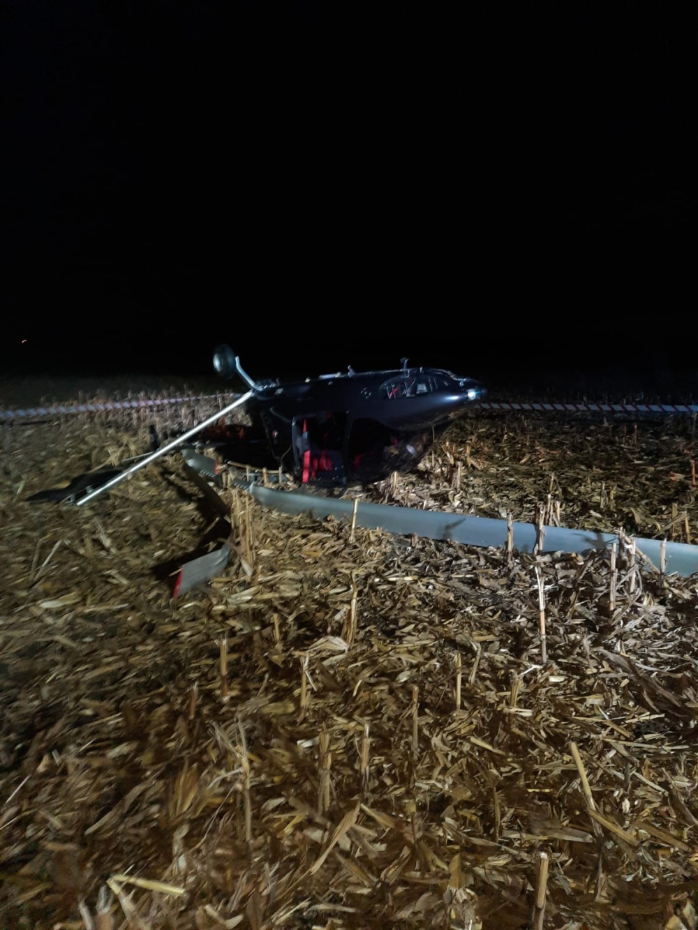 Wypadek wiatrakowca w Baranowie. Maszyna spadła tuż po starcie [FOTO] - foto: KP PSP Grodzisk Maz.