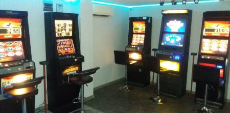Grupa przestępcza zajmująca się nielegalnym hazardem rozbita - Grodzisk News