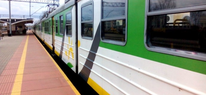 Kilkanaście pociągów KM odwołanych, inne kursują w skróconej relacji - Grodzisk News