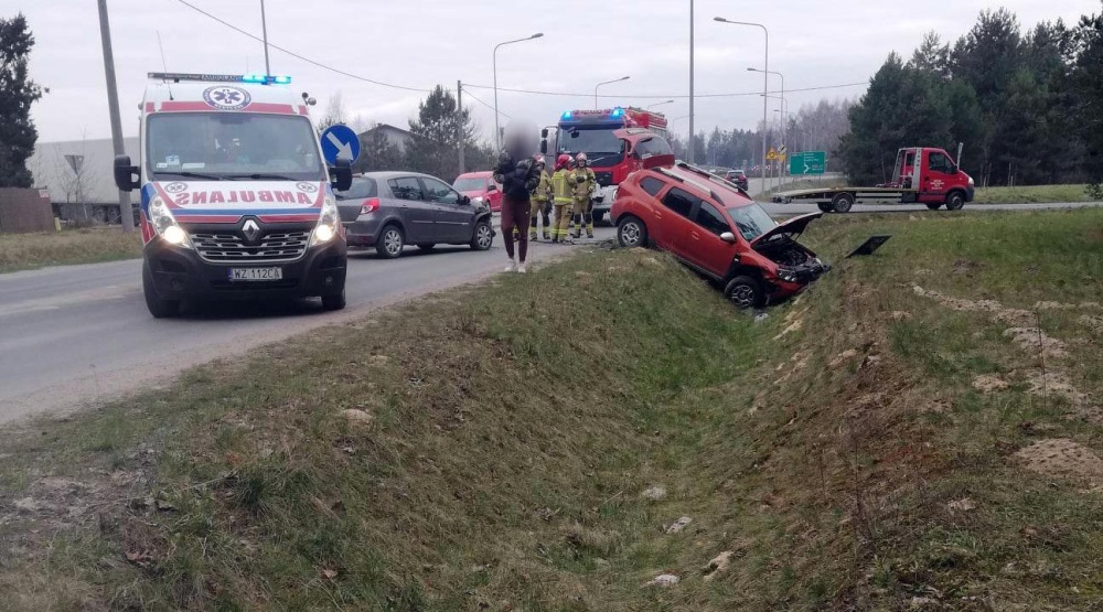 Poranne zderzenie trzech aut w Siestrzeni [FOTO] - Grodzisk News