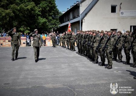 Nowi terytorialsi zaprzysiężeni w jednostce wojskowej w Książenicach - Grodzisk News