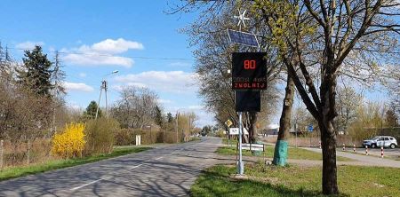 W kilkunastu miejscach w gminie staną radarowe wyświetlacze prędkości - Grodzisk News