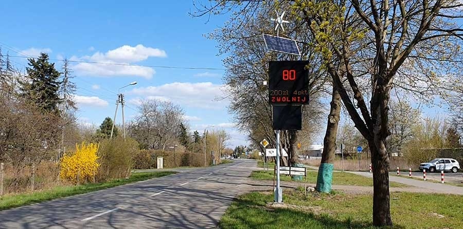 W kilkunastu miejscach w gminie staną radarowe wyświetlacze prędkości - Grodzisk News