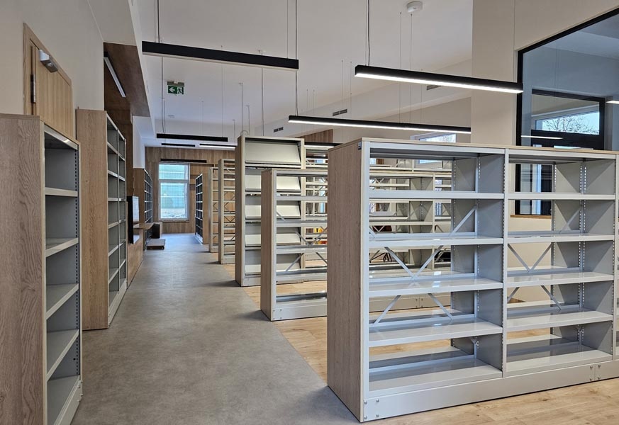 Zobacz jak wygląda nowa biblioteka w Brwinowie [FOTO] - foto: Facebook/Burmistrz Arkadiusz Kosiński