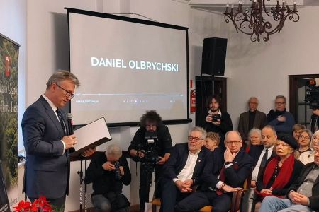Daniel Olbrychski „Zasłużony dla Mazowsza”. Wyróżnienie dostał w Podkowie - Grodzisk News